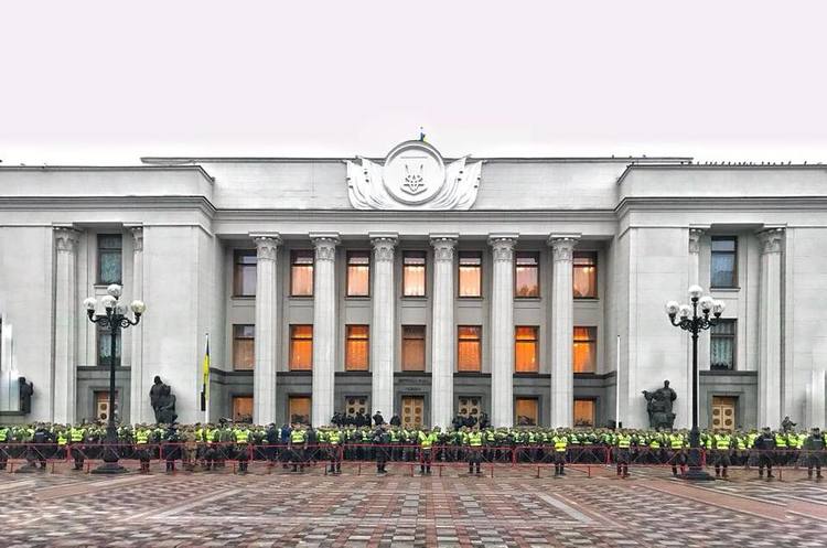 Через акцію під Верховною Радою перекрито центр Через акцію під Верховною Радою перекрито центр