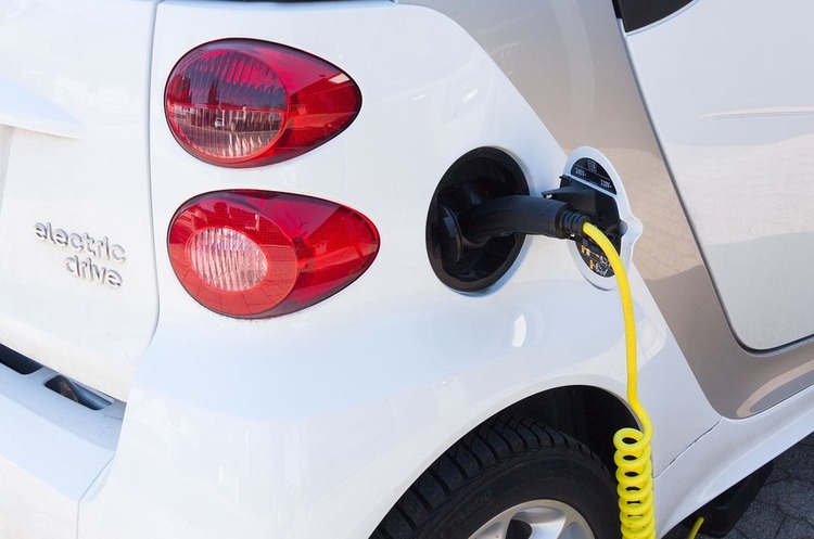 Shell купує компанію New Motion, яка має найбільшу в Європі мережу електрозаправних станцій Shell купує компанію New Motion, яка має найбільшу в Європі мережу електрозаправних станцій