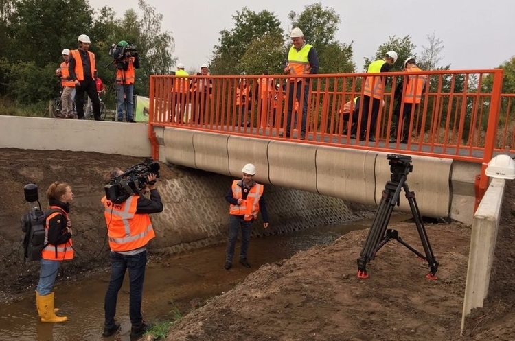 фото BAM Infra У Нідерландах відкрили перший міст, надрукований на 3D принтері