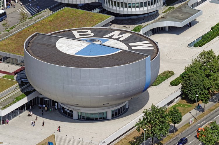 Єврокомісія обшукала офіси BMW Єврокомісія обшукала офіси BMW