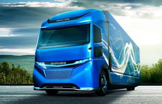 фото Daimler Daimler випередив Tesla і представив 23-тонну електровантажівку