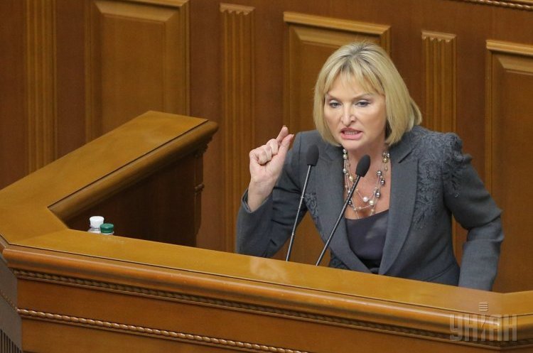 Ірина Луценко виступила на захист «сліпого трасту» Порошенка Ірина Луценко виступила на захист «сліпого трасту» Порошенка