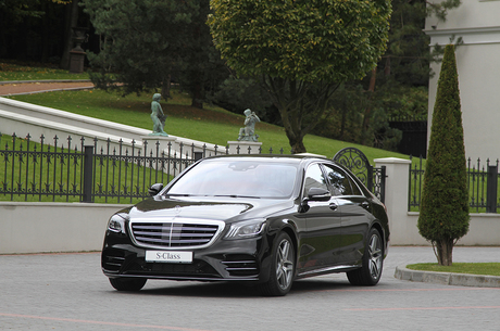   :  Mercedes-Benz S-    