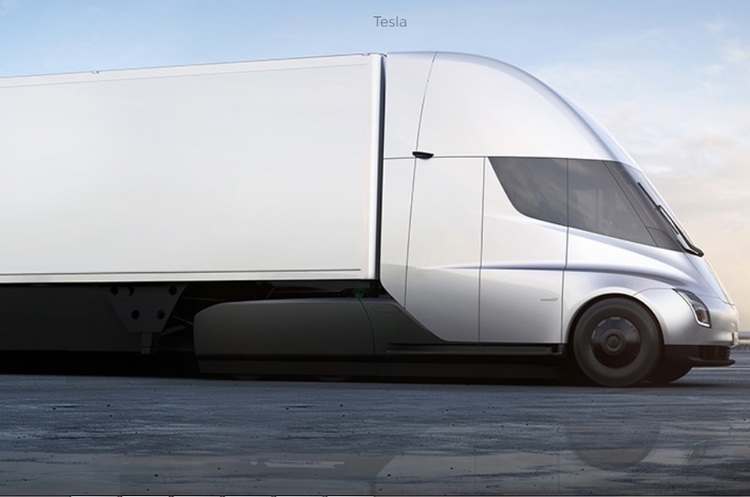 фото tesla.com Стало відомо, скільки буде коштувати електрофура Tesla Semi і броня на неї