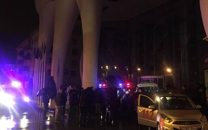 фото Ipress.ge/nv.ua Пожежа в п'ятизірковому готелі Батумі: МВС Грузії уточнило кількість загиблих