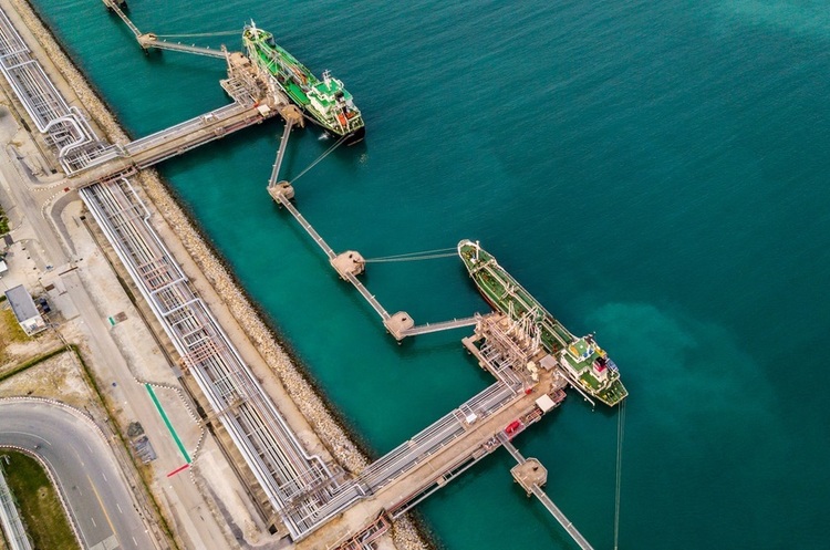 фото Shutterstock Китайська Sinopec подала до суду на венесуельську нафтову компанію PDVSA за борги