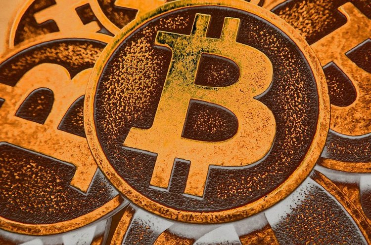 фото Shutterstock Засновник Bitcoin.com розпродав свої біткойни, бо сумнівається в цій криптовалюті