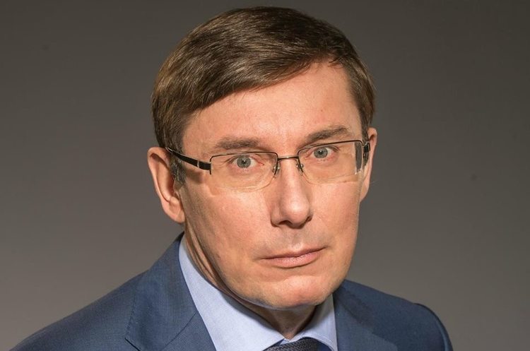 Директора аеропорту Миколаєва затримали на хабарі Директора аеропорту Миколаєва затримали на хабарі