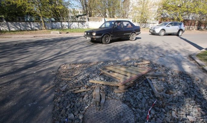 Фото УНІАН У Києві відремонтують ще 300 км доріг