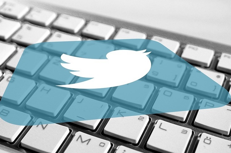 Twitter повідомить майже 700 тис американців, що вони потрапили під вплив російської «фабрики тролів» під час виборів в 2016 Twitter повідомить майже 700 тис американців, що вони потрапили під вплив російської «фабрики тролів» під час виборів в 2016