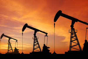 Надія лише на падіння цін на нафту: коли перестане дорожчати пальне