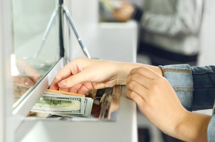 Депозити українців збираються перепродавати – Незалежна асоціація банків України Депозити українців збираються перепродавати – Незалежна асоціація банків України