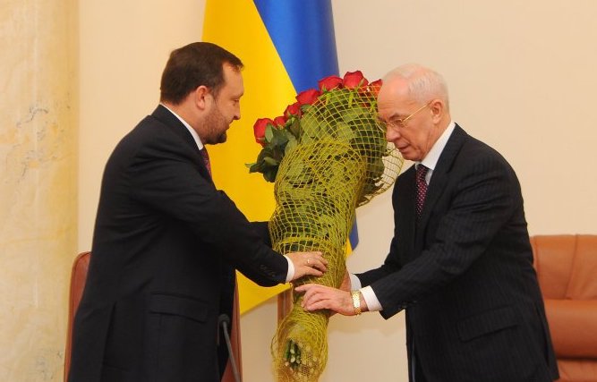 Екс-прем'єр Азаров і екс-голова НБУ Арбузов оголошені в розшук – ГПУ Екс-прем'єр Азаров і екс-голова НБУ Арбузов оголошені в розшук – ГПУ
