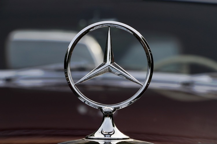 Mercedes-Benz «електрифікує майбутнє»: до 2022 року автовиробник випустить електроверсії кожної моделі своїх лінійок Mercedes-Benz «електрифікує майбутнє»: до 2022 року автовиробник випустить електроверсії кожної моделі своїх лінійок