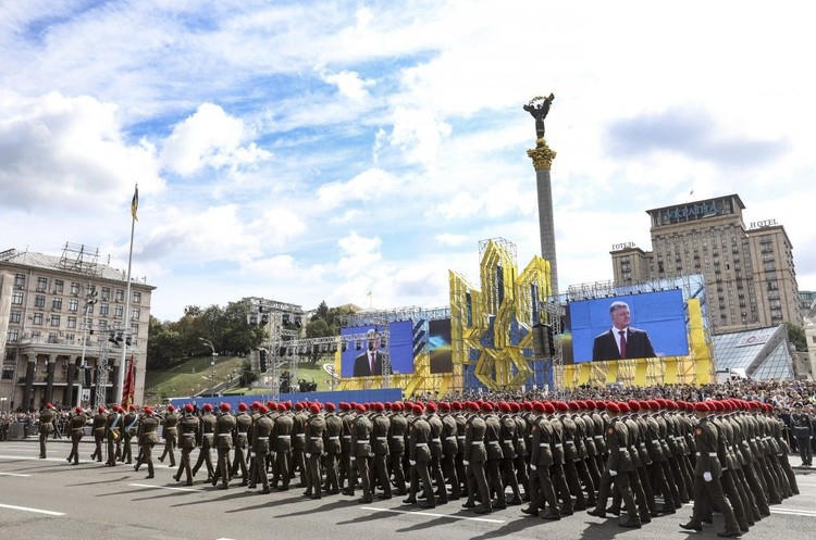 фото Офіційний сайт Президента України Українське Міноборони тоне в корупції та тягне за собою українську армію – The New York Times