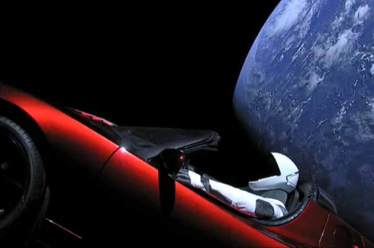 Прихильник Space X створив сайт, який показує, в якій частині космосу зараз знаходиться Tesla Roadster Прихильник Space X створив сайт, який показує, в якій частині космосу зараз знаходиться Tesla Roadster