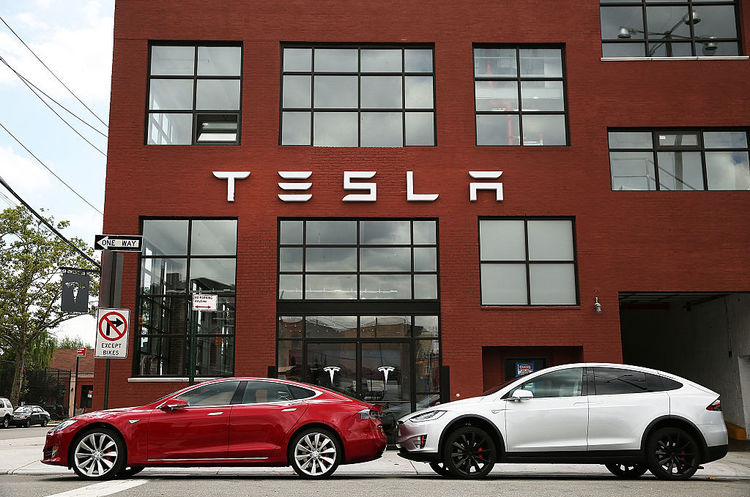 Хакери зламали хмарний сервіс Tesla для майнінгу криптовалюти Хакери зламали хмарний сервіс Tesla для майнінгу криптовалюти