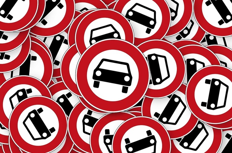 Німеччина першою заборонить дизельні авто на своїх вулицях Німеччина першою заборонить дизельні авто на своїх вулицях