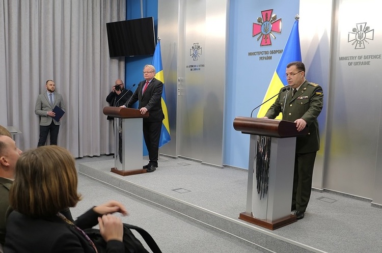 фото mil.gov.ua Швеція готова долучити свої війська до миротворчої місії в Україні
