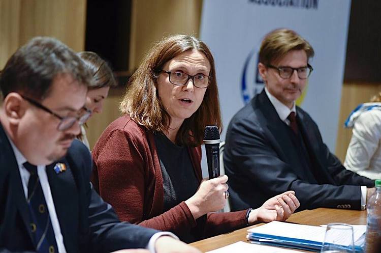 Facebook Cecilia Malmström Стало відомо, які заходи введе ЄС проти США у відповідь на підняття тарифів на сталь і алюміній