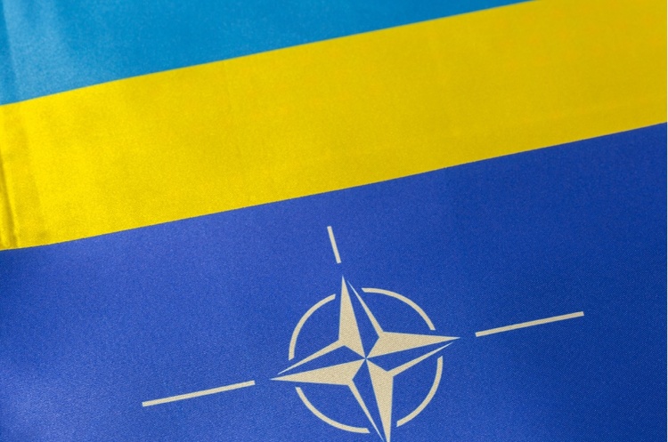 Україну визнали країною-аспірантом до НАТО Україну визнали країною-аспірантом до НАТО