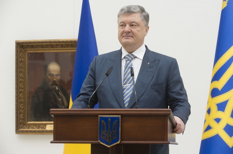 Порошенко підписав законопроект «Про валюту» і направив його до ВР Порошенко підписав законопроект «Про валюту» і направив його до ВР