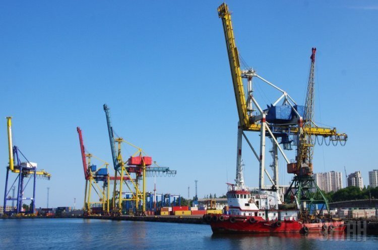 Фото: Уніан Мінінфраструктури витратить $300 млн на 2 пілотні проекти у морських портах Ольвія та Херсон