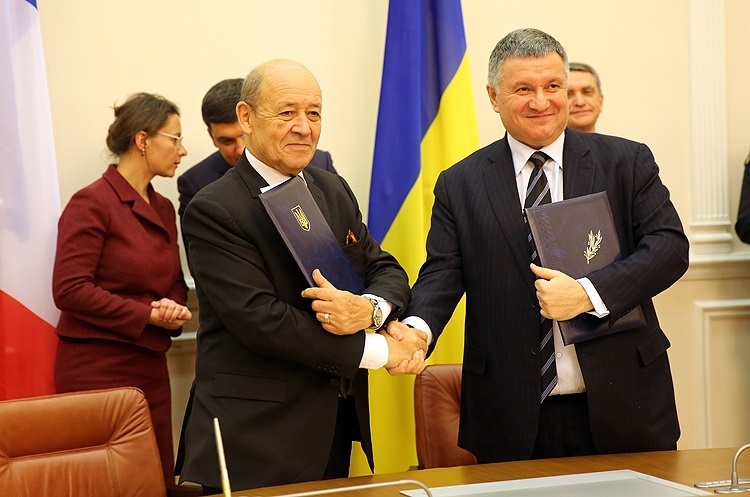 МВС України закупить 55 вертольотів у Франції МВС України закупить 55 вертольотів у Франції