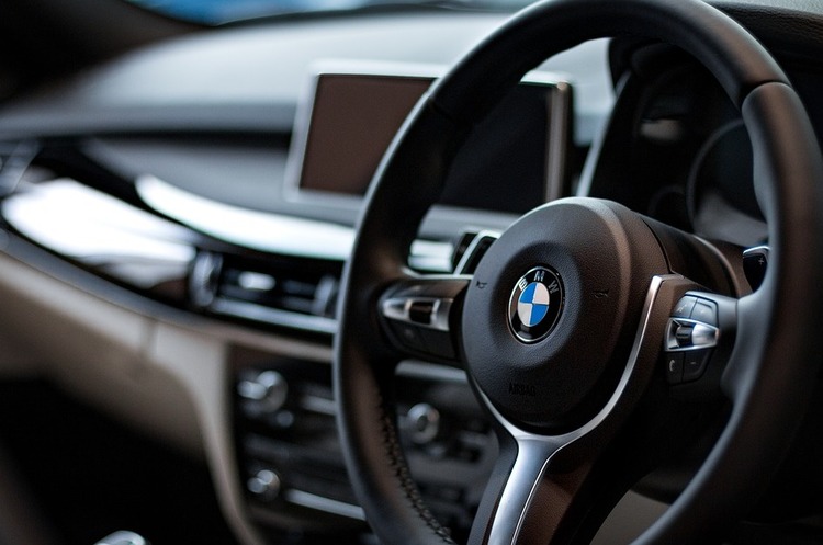 BMW відкликає понад 1000 автомобілів Х3 у Росії