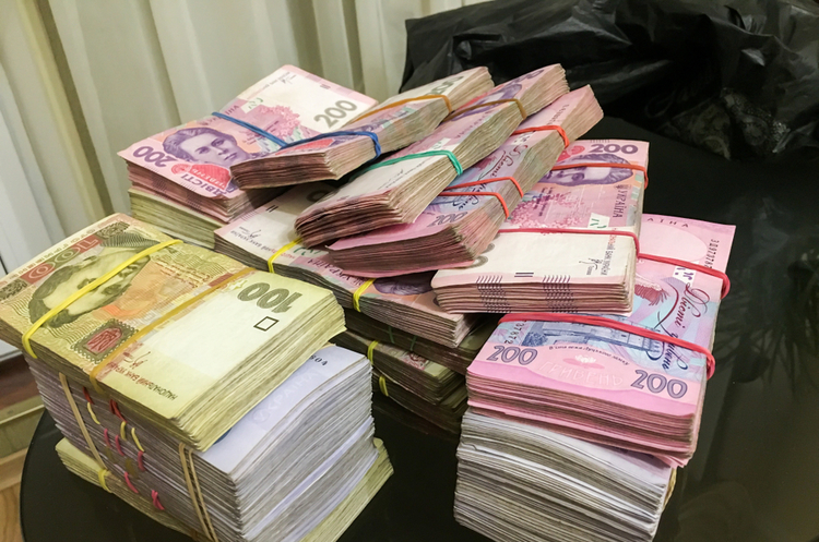 Мер Києва задекларував 5 млн грн доходу Мер Києва задекларував 5 млн грн доходу