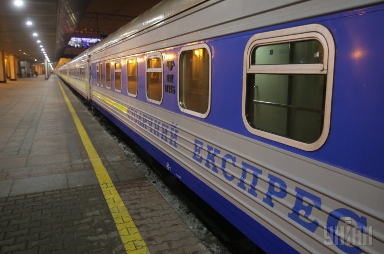 Швидкісний потяг «Нічний експрес» №149 сполученням Київ - Івано-Франківськ «Укрзалізниця» відклала підвищення тарифів на перевезення