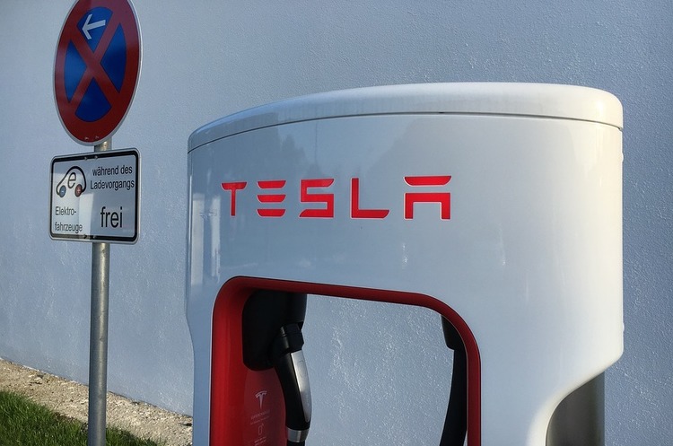 Найбільше від торгової війни між США та Китаєм постраждає Tesla – аналітик Найбільше від торгової війни між США та Китаєм постраждає Tesla – аналітик