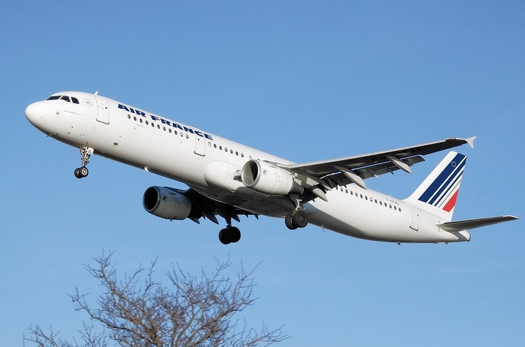 Страйк працівників Air France наніс компанії збитків у 170 млн євро Страйк працівників Air France наніс компанії збитків у 170 млн євро