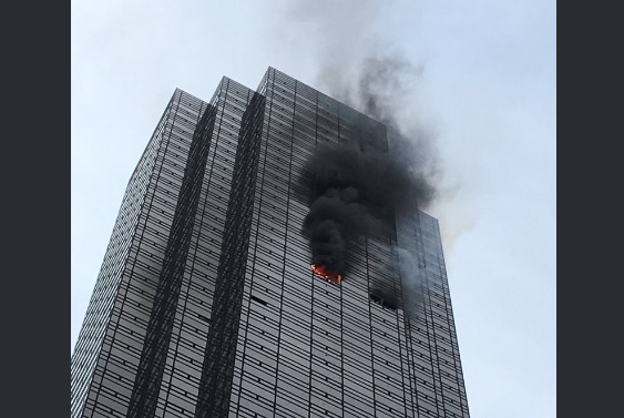 фото Twitter @FDNY Пожежа в Trump Tower: чоловік загинув у власній квартирі
