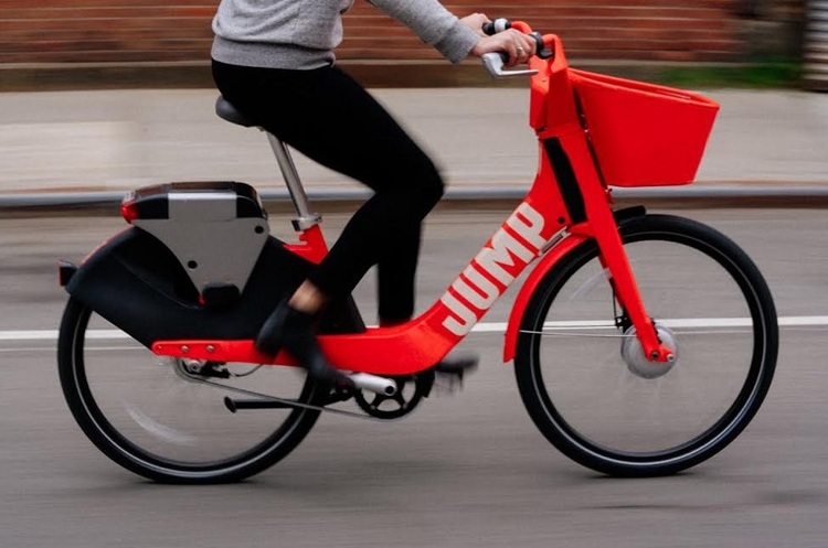 Uber пропонує пасажирам пересісти на велосипеди
