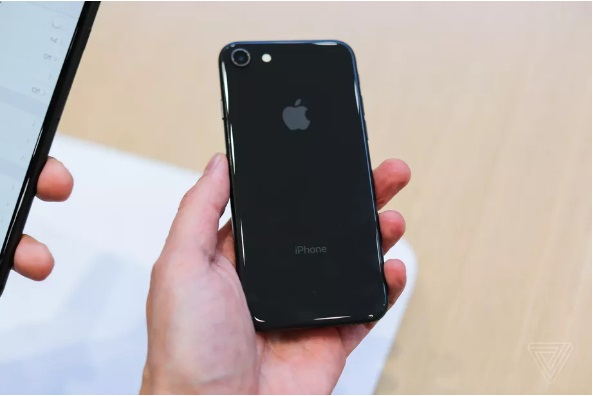 ілюстративне зображення Новий «бюджетний» iPhone від Apple може коштувати $550