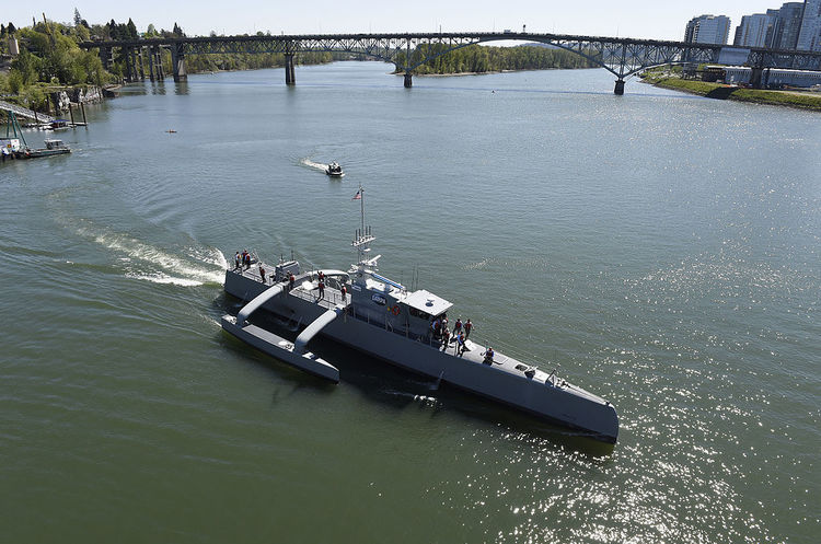 Перший військовий безпілотний корабель став частиною ВМФ США