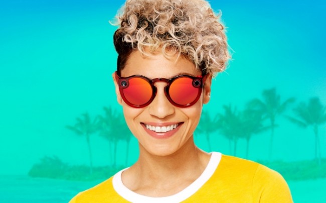 snap.com Snapchat випустила «розумні окуляри» Spectacles (ВІДЕО)