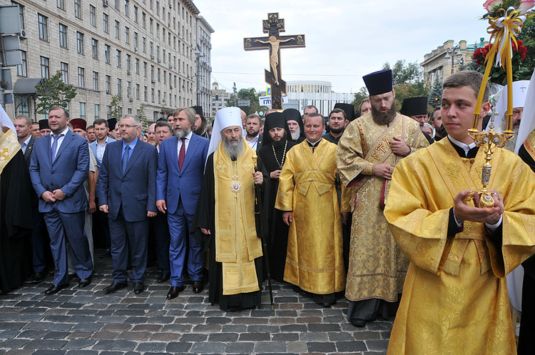 фото Василь Артюшенко, ZN.UA Московський патріархат поширює по єпархіях бланки проти створення української церкви