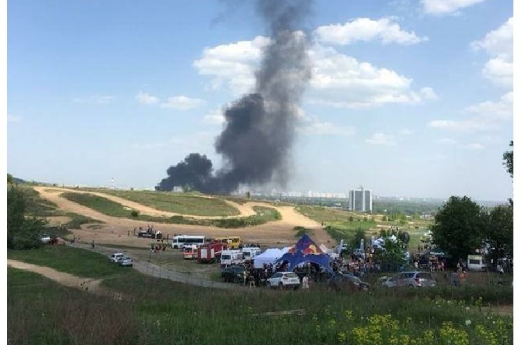 Автопожежу на штрафмайданчику в Києві ліквідовано: повністю знищено 20 авто (ОНОВЛЕНО) Автопожежу на штрафмайданчику в Києві ліквідовано: повністю знищено 20 авто (ОНОВЛЕНО)