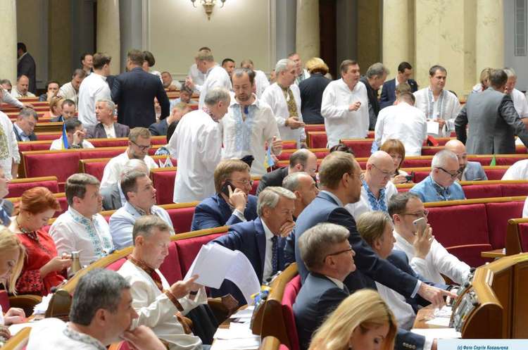 Рада хоче дозволити приватизувати житло з державної власності Рада хоче дозволити приватизувати житло з державної власності