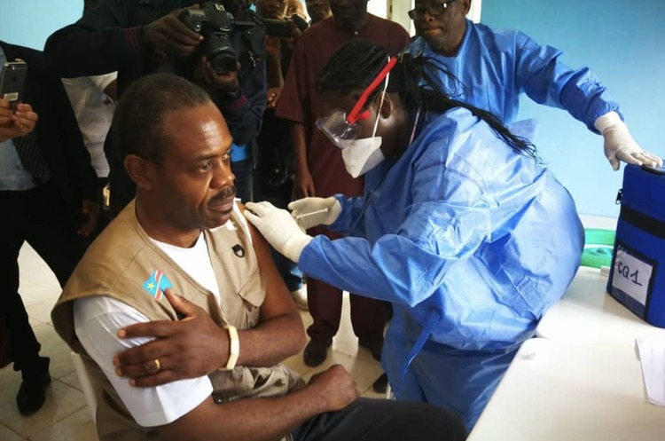Асоціація вакцинологів: знайдено ліки від вірусу Ебола
