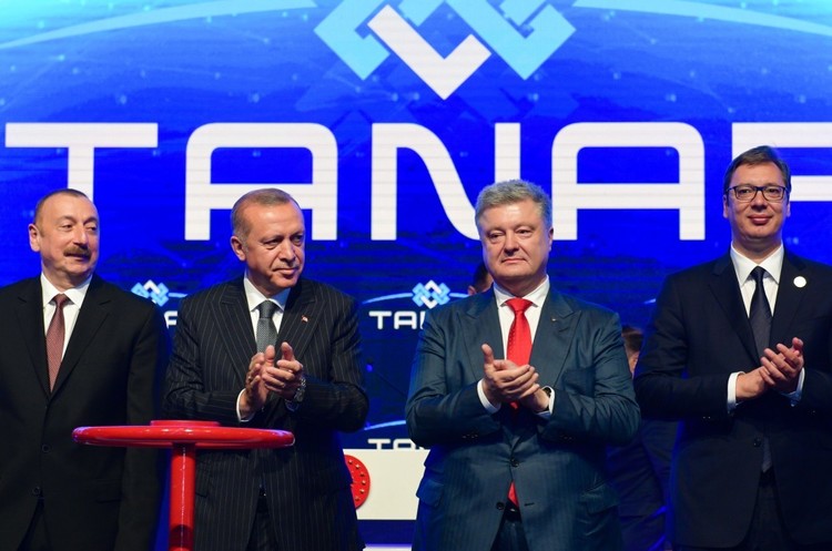фото Офіційний сайт Президента України У Туреччині запустили газопровід TANAP, який з'єднає Азербайджан і Європу