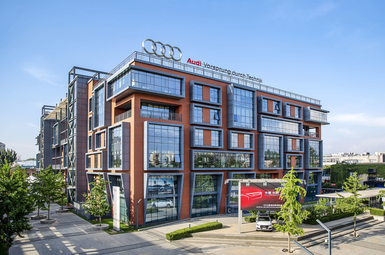 Audi та Huawei разом працюватимуть над технологіями під’єднаних авто Audi та Huawei разом працюватимуть над технологіями під’єднаних авто