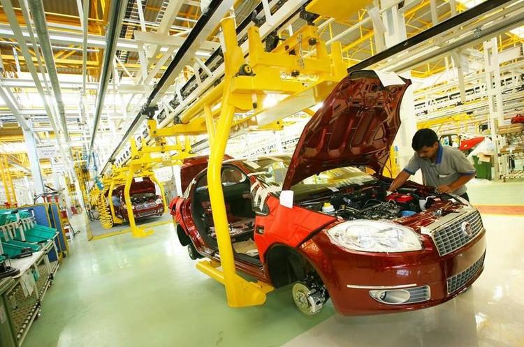 фото Team-BHP Співробітники Fiat оголосили страйк через те, що «Ювентус» купує футболіста Роналду