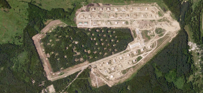 Росія нарощує військові об’єкти на кордоні з Польщею перед зустріччю Путіна із Трампом Росія нарощує військові об’єкти на кордоні з Польщею перед зустріччю Путіна із Трампом