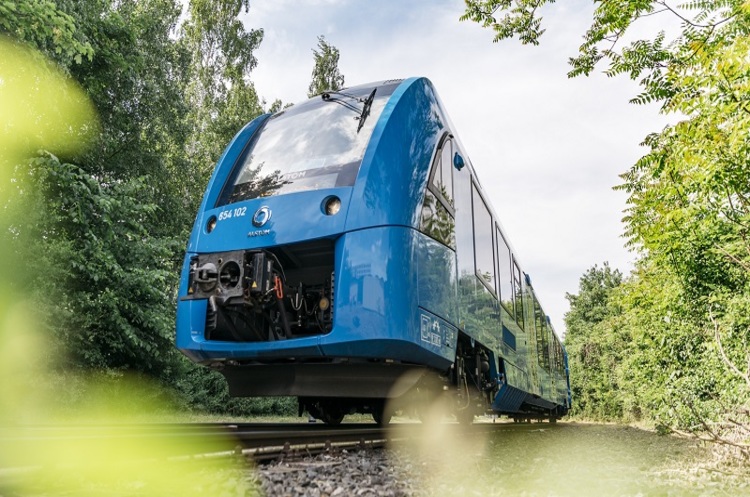 В Німеччині дозволили перевозити пасажирів на водневих пасажирських потягах