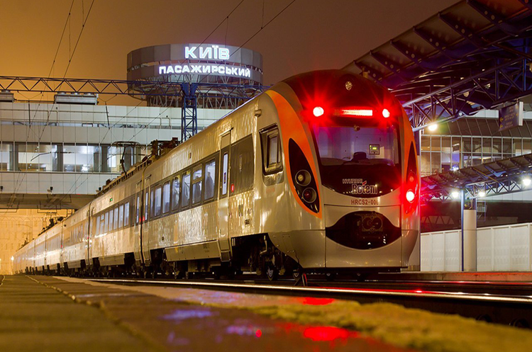 У вересні з Києва буде запущено 	«потяг чотирьох столиць»