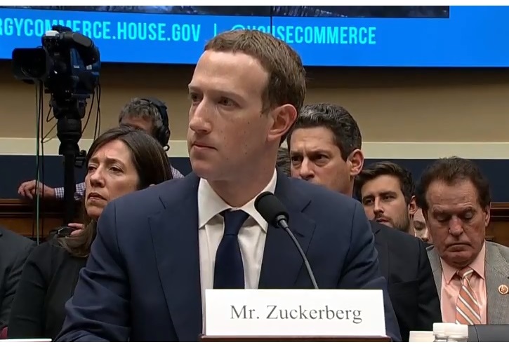 Марк Цукерберг Акції Facebook рекордно обвалилися після оприлюднення фінансового звіту