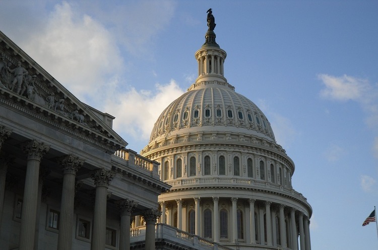 Конгрес США звинувачує Трампа в ігноруванні вимоги ввести санкції проти РФ через отруєння Скрипалів Конгрес США звинувачує Трампа в ігноруванні вимоги ввести санкції проти РФ через отруєння Скрипалів